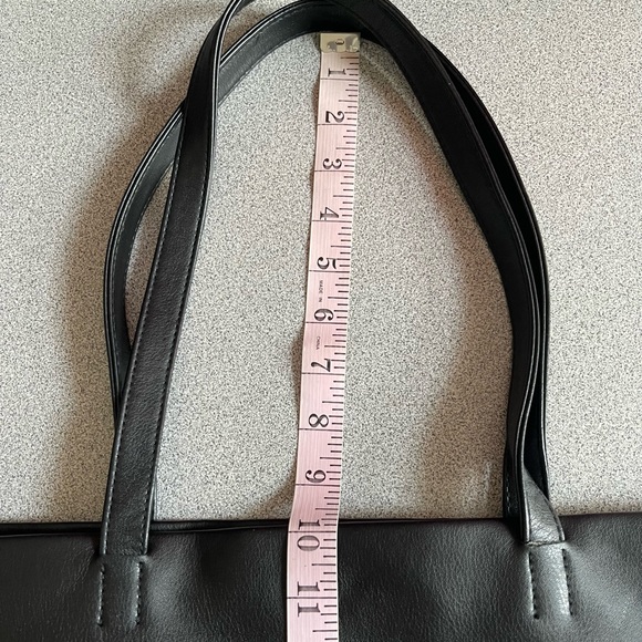 Donna Karan Cosmetics Black Zippered Tote Bag - Picture 14 of 14